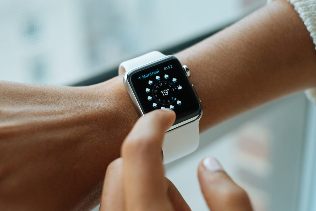 Use Apple Watch to improve healthcare
